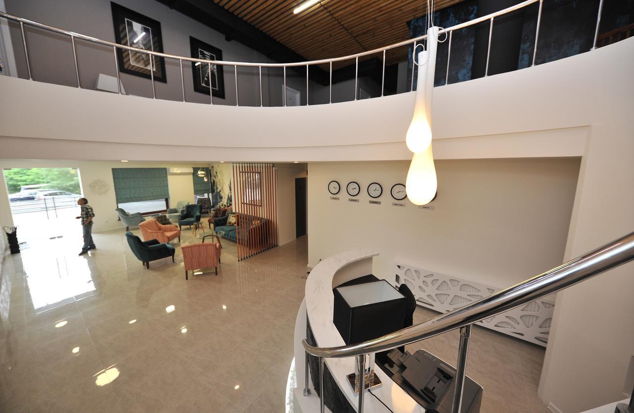 Boho Tiflis Hotel Bagian luar foto